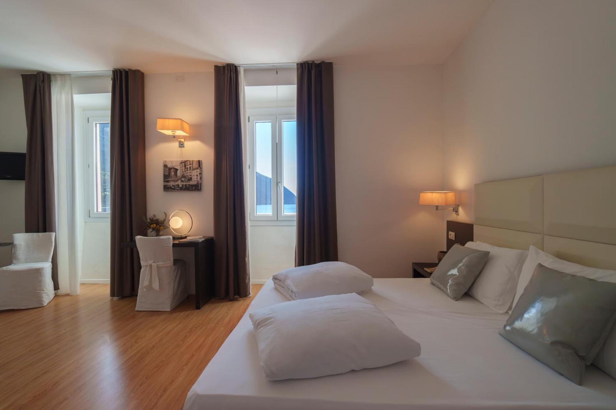 Hotel Geier Torbole Sul Garda ภายนอก รูปภาพ