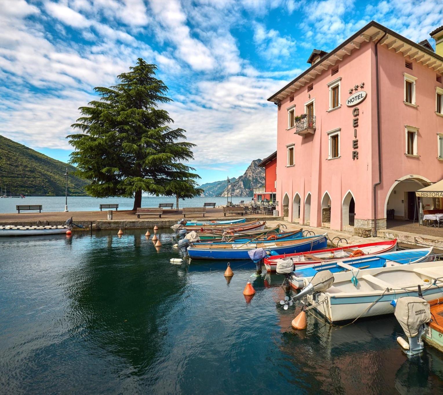 Hotel Geier Torbole Sul Garda ภายนอก รูปภาพ