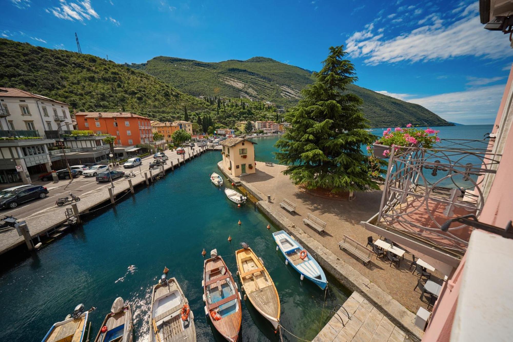 Hotel Geier Torbole Sul Garda ภายนอก รูปภาพ