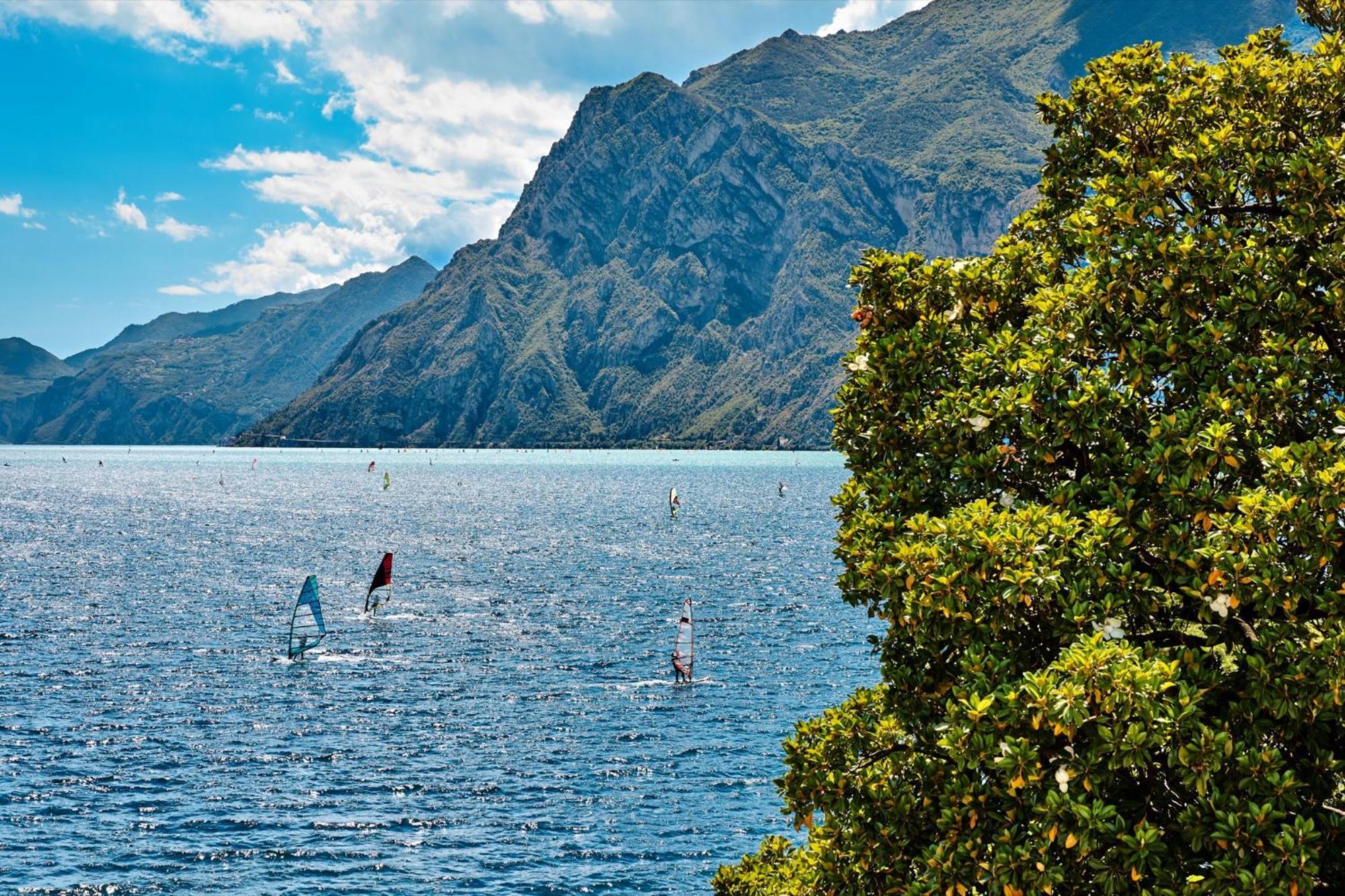 Hotel Geier Torbole Sul Garda ภายนอก รูปภาพ
