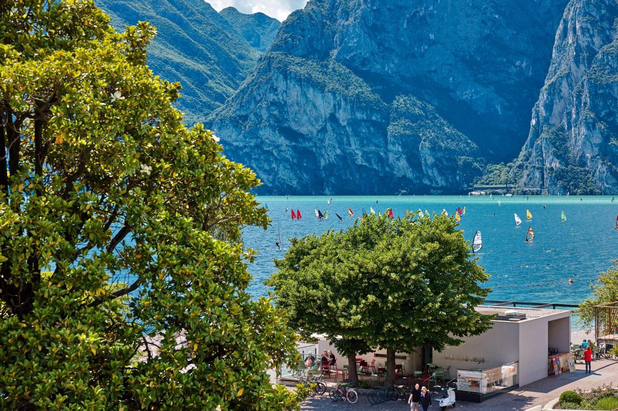 Hotel Geier Torbole Sul Garda ภายนอก รูปภาพ